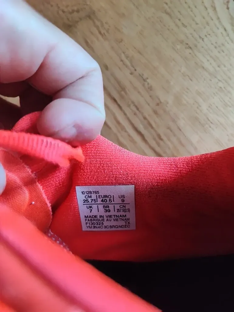 Used Asics Novablast 5 bike — image 12 of 12