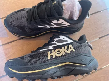 Used Hoka Challenger 8 bike — image 2 of 8