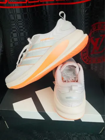 Used Supernova Ease 2W Running Shoes