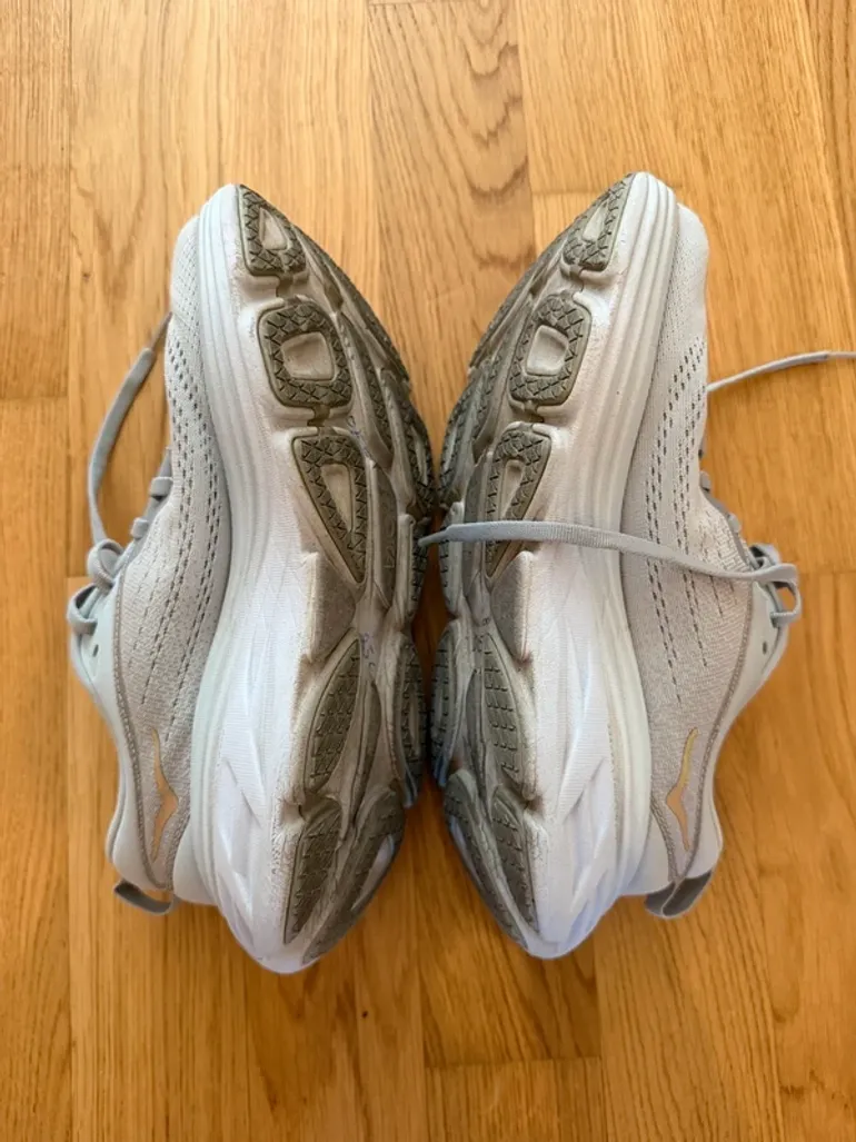 Used Hoka Bondi 8 bike — image 3 of 6