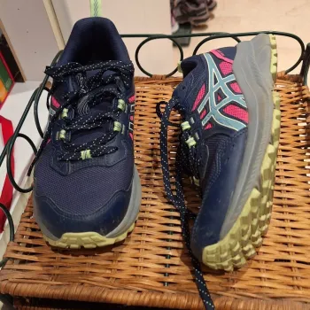 Used Asics Scarpe da ginnastica Running Shoes