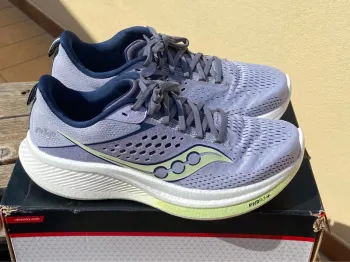 Used Saucony Ride 17 Running Shoes