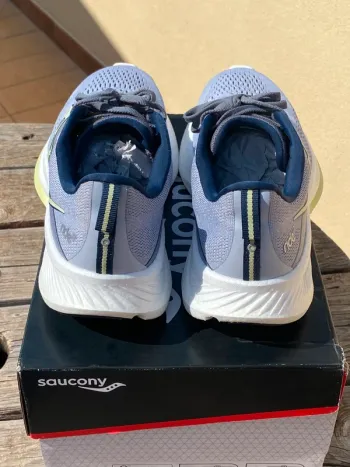 Used Saucony Ride 17 bike — image 3 of 7