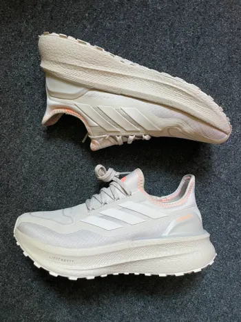 Używany Continental Ultraboost 5X GTX Running Shoes