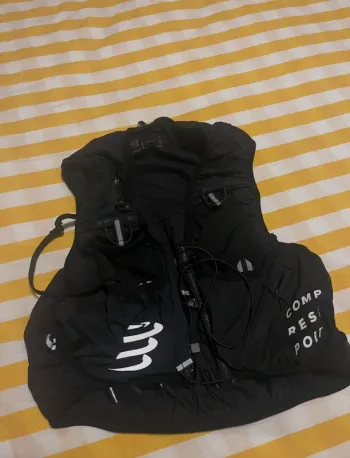 Used Compressport Evo 10 Running Accessories