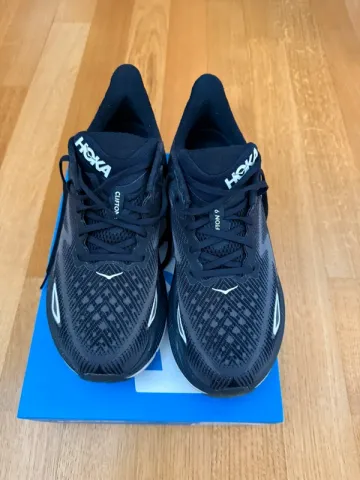 Hoka Clifton 9 Running Shoes usato