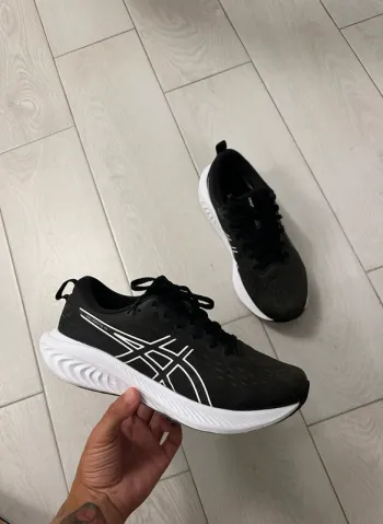 Gebrauchtes Asics Gel Excite 10 Running Shoes