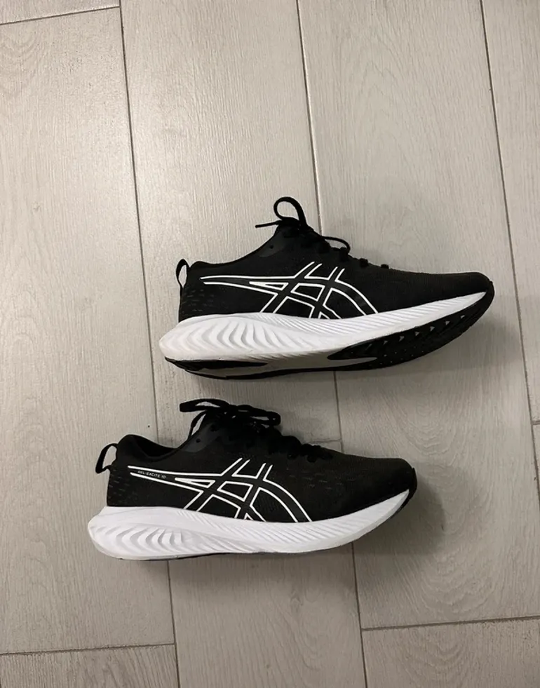 Używany Asics Gel Excite 10 bike — zdjęcie 6 z 8