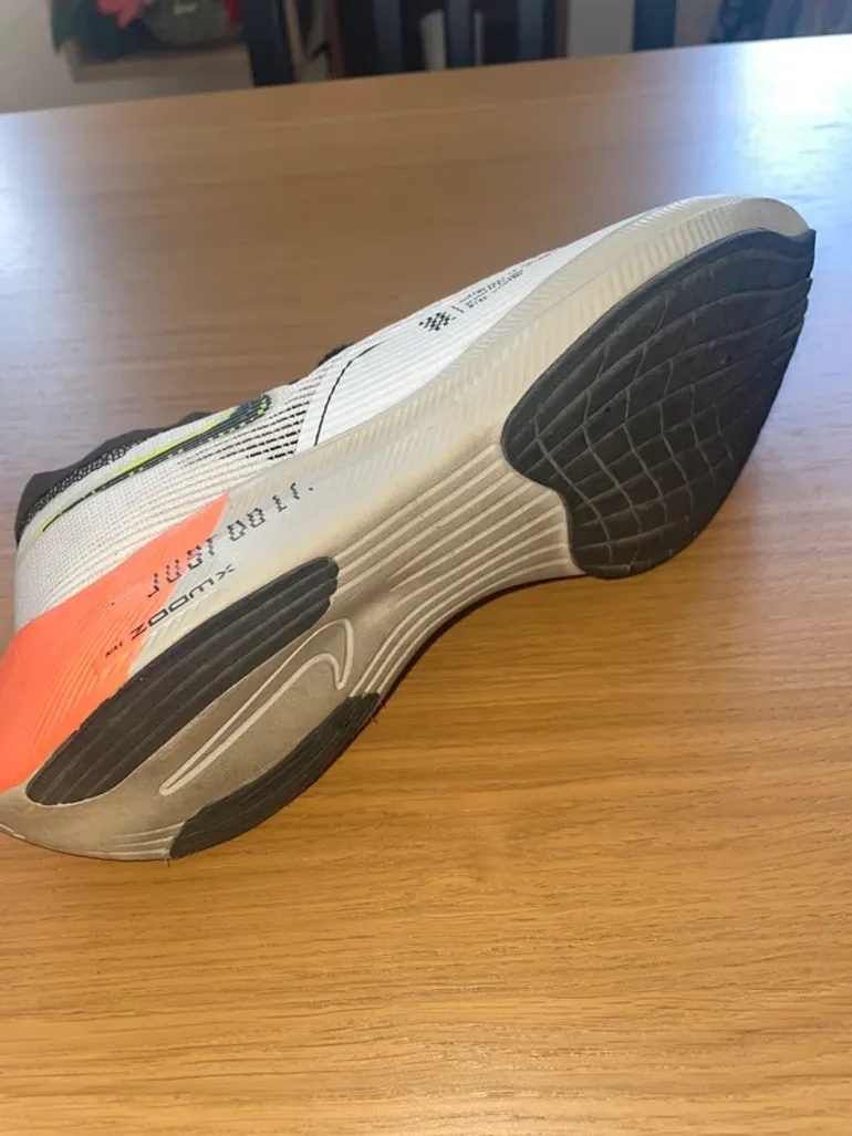 Used Nike Vaporfly Next% 2 bike — image 2 of 4
