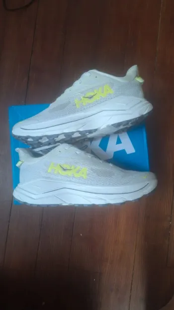 Used Hoka Challenger 8 Running Shoes