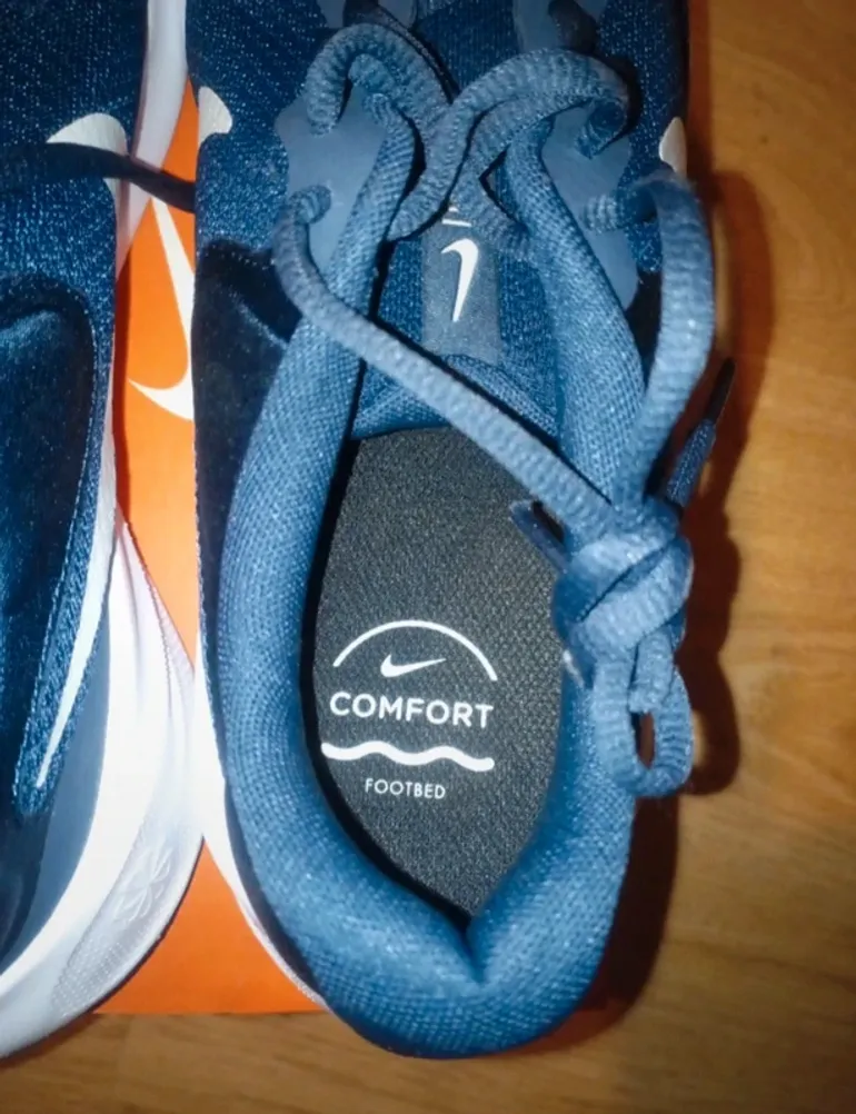 Used Nike Revolution 7 bike — image 6 of 18