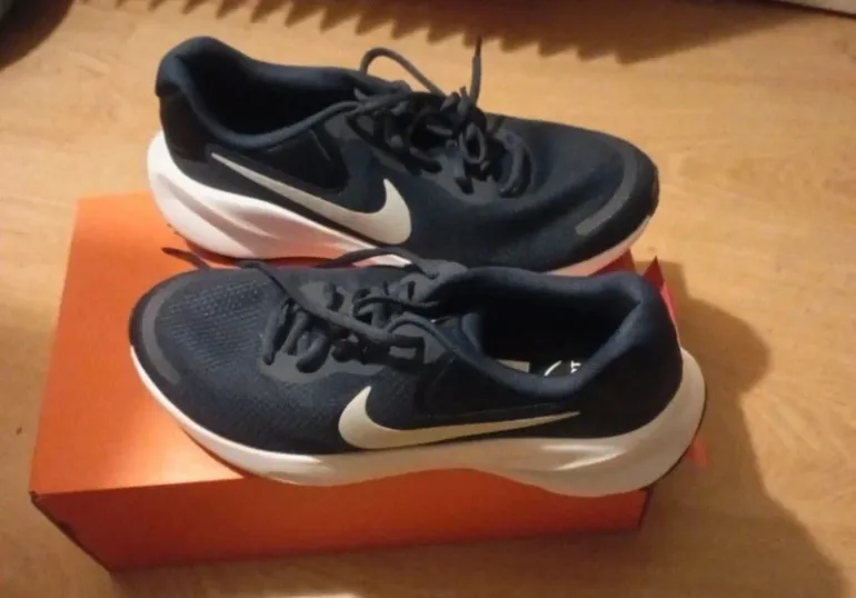 Used Nike Revolution 7 bike — image 13 of 18