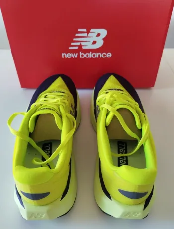 Used New Balance Fuelcell Rebel V5 bike — image 4 of 5
