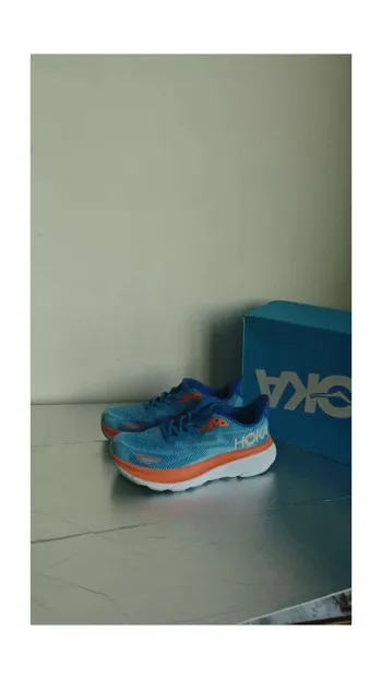 Gebrauchtes Hoka Shoes Size 42 Running Shoes