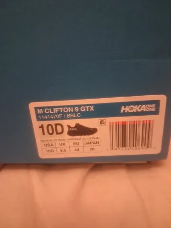 Used Hoka Clifton 9 Gore-Tex bike — image 2 of 6