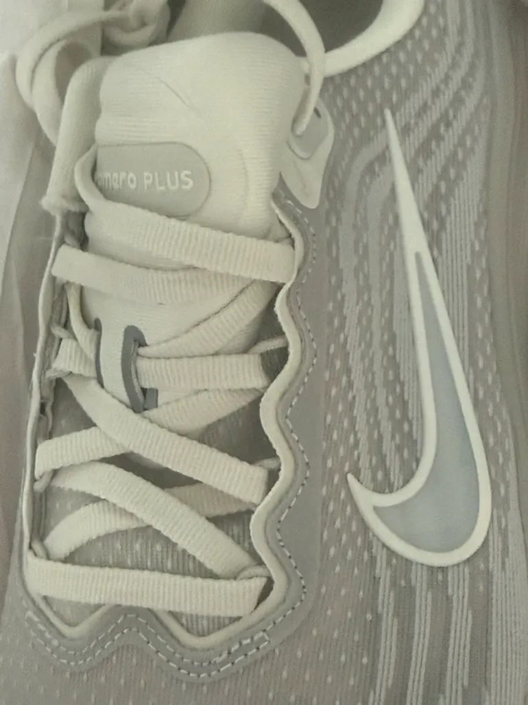 Tweedehands Ideal Nike Vomero Plus bike — afbeelding 4 van 7