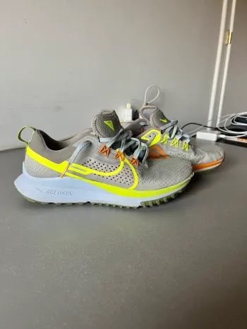Used Pegasus React Running Shoes