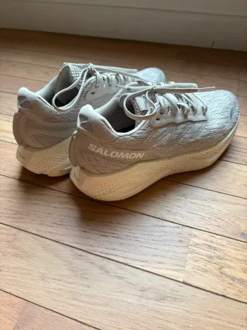 Salomon Aéro Glide 4 Running Shoes usato