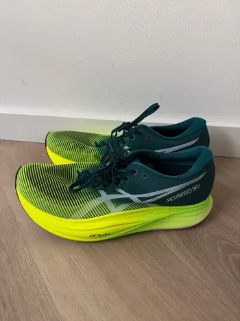 Asics Metaspeed Sky Running Shoes usato
