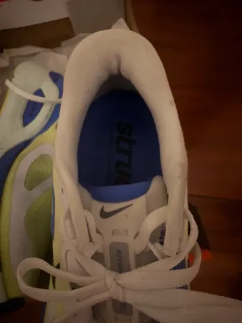 Tweedehands Nike Structure Plus bike — afbeelding 7 van 8