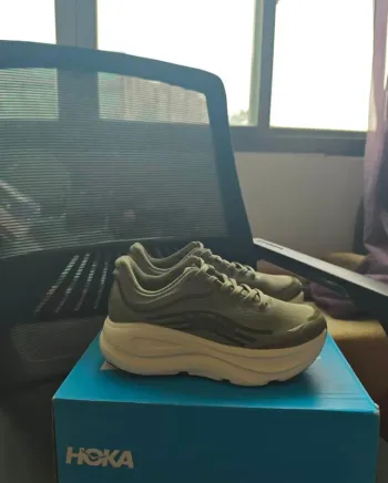 Brugt Hoka Shoes size 43 Running Shoes