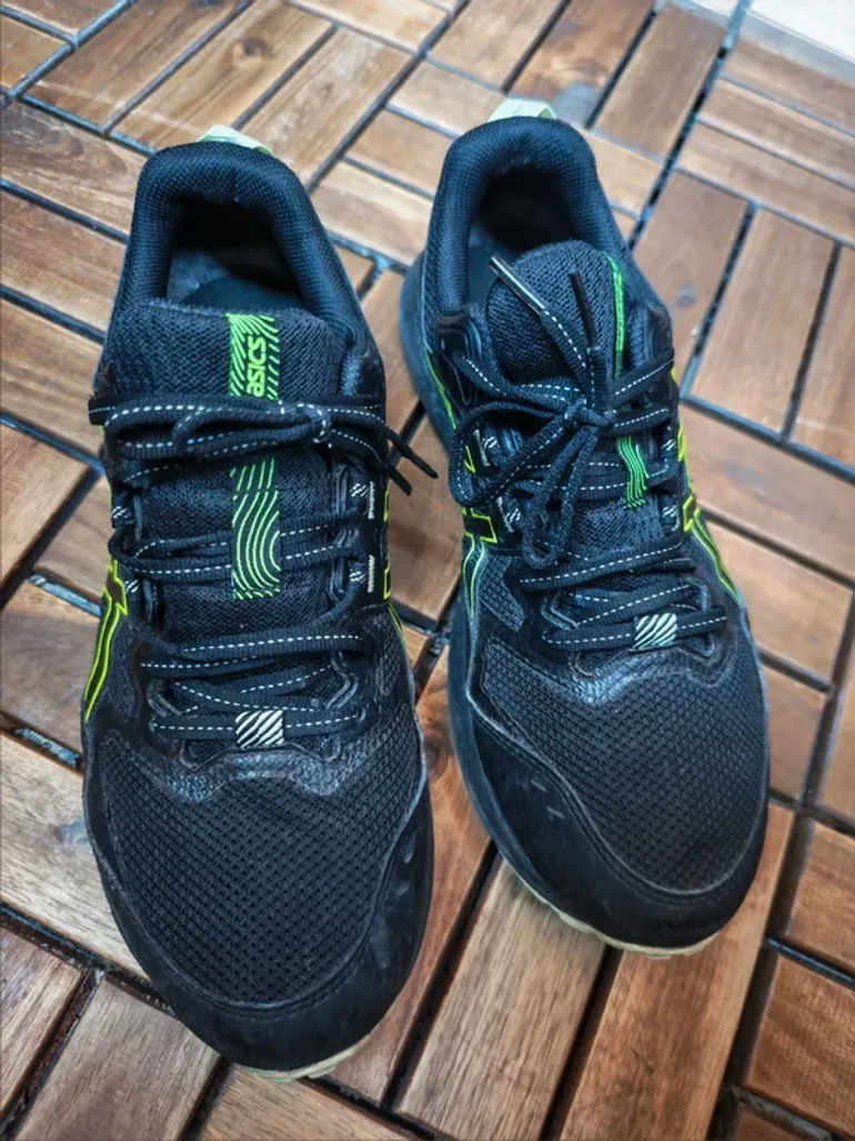 Used Asics Gel-Sonoma 7 GTX bike — image 2 of 8