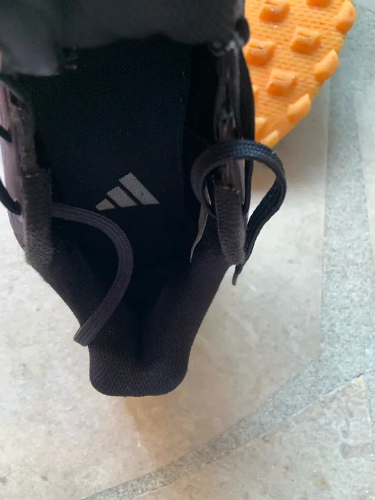 Brugt Adidas Hockey Shoes bike — billede 6 af 7