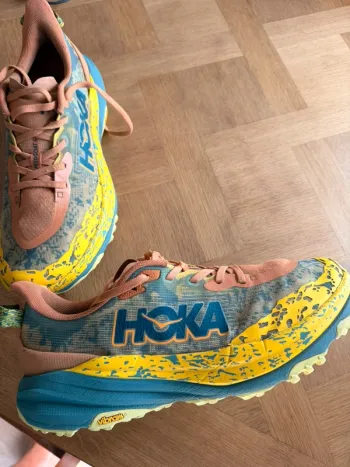 Brugt Hoka Speedgoat 6 Running Shoes