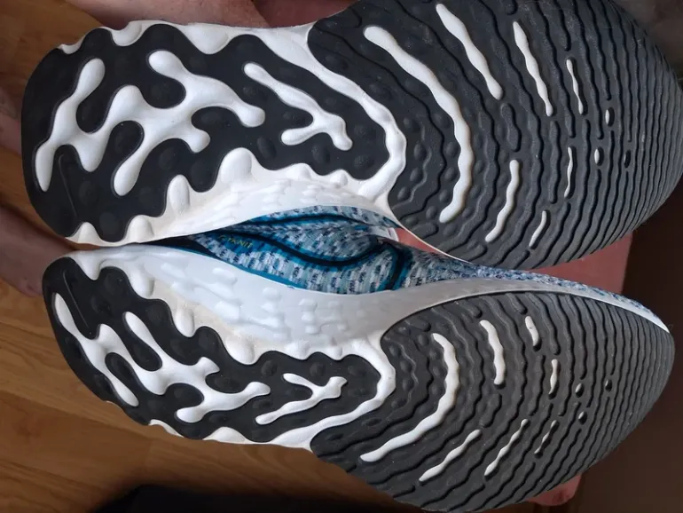 Tweedehands Nike Running Shoes bike — afbeelding 14 van 15