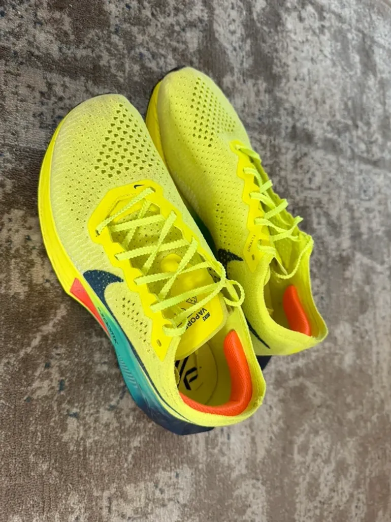 Used Nike VaporFly 3 bike — image 3 of 4