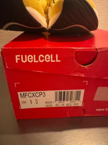 Used New Balance FuelCell Rebel v4 bike — image 8 of 8