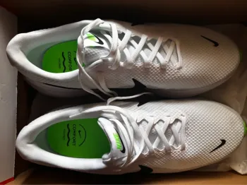 Used Nike running shoes bike — image 6 of 7