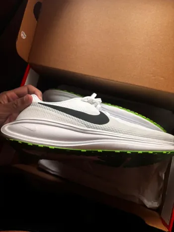 Used Nike running shoes bike — image 3 of 7
