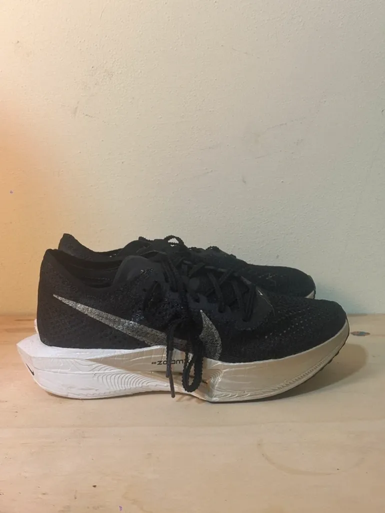 Nike ZoomX Vaporfly 3 bike usato — immagine 3 di 8
