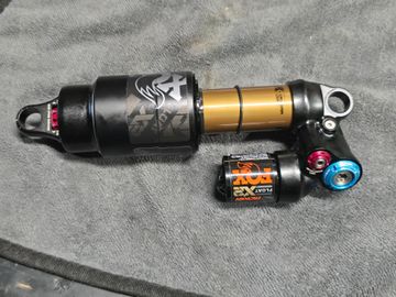 Brugt Fox X2 Factory 2025 bike — billede 3 af 5
