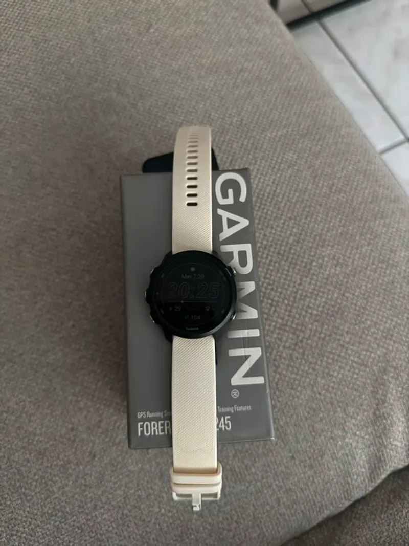 Used Garmin Forerunner 245 Electronics