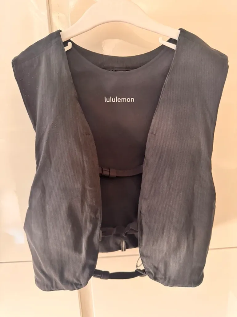 Gebrauchtes Lululemon Fast & Free Trail Running Waistcoat bike — Bild 5 von 11