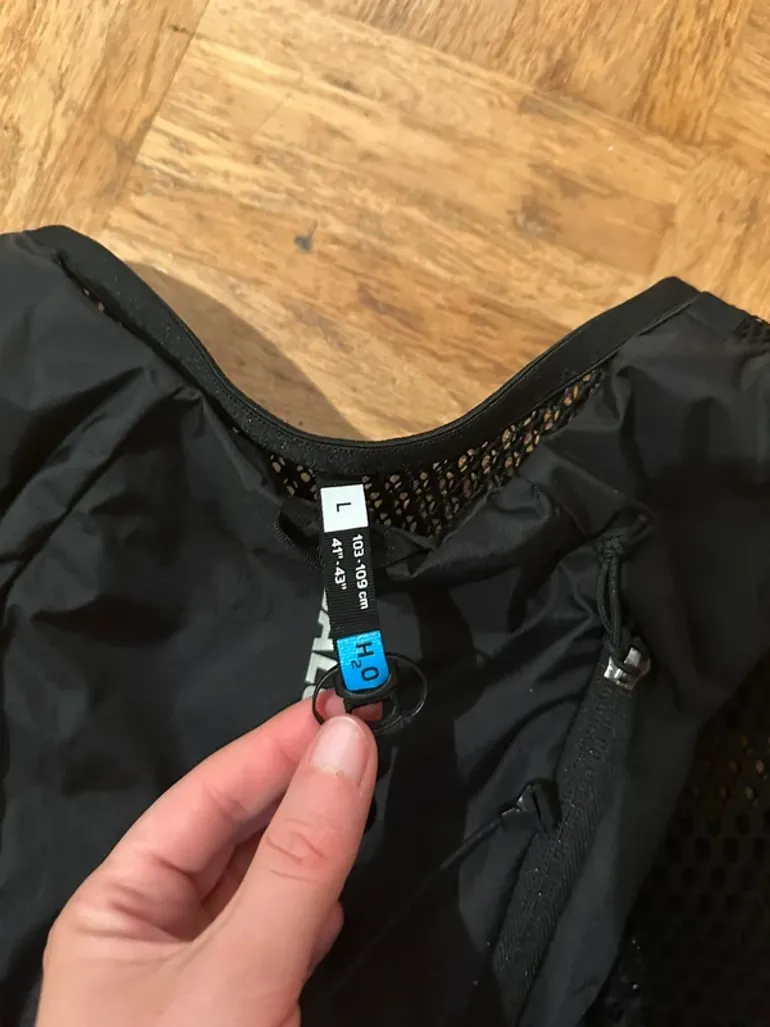 Salomon Active Skin 4 bike d'occasion — image 3 sur 5