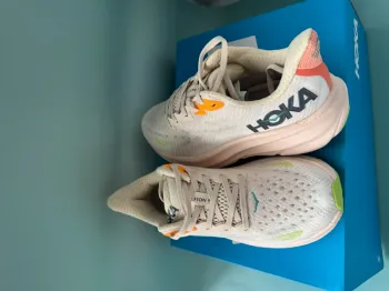 Hoka Running Shoes Size 37 bike de segunda mano — imagen 2 de 10