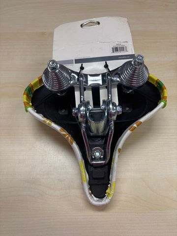 Used Electra Saddle bike — image 2 of 3