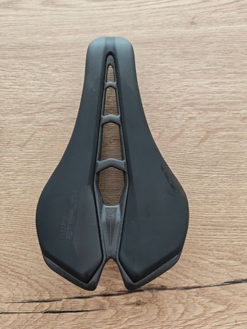 Pro Stealth Superlight 142mm zadel 2025 Saddles & Seatposts d'occasion