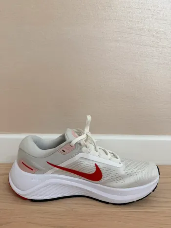 Used Nike Zoom Structure 24 bike — image 7 of 10