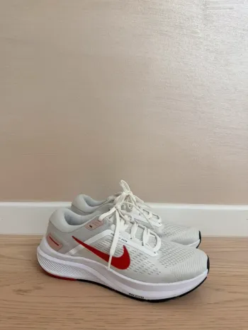 Gebrauchtes Nike Zoom Structure 24 Running Shoes