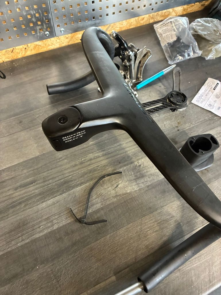 Brugt canwin Quick ZEPHYR-SSL Aerodynamic Integrated Handlebar 2026 bike — billede 8 af 8
