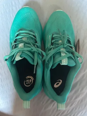 Gebrauchtes Asics Novablast 5 bike — Bild 5 von 5
