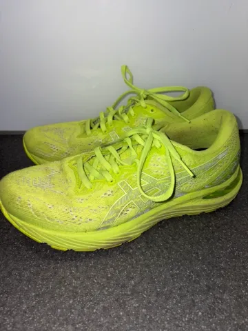 Asics Gel Running Shoes usato