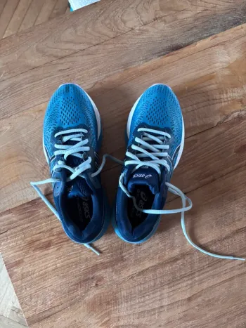 Used Asics Running Shoes Running Shoes