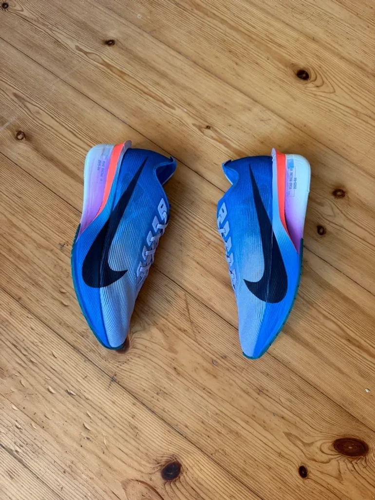 Used Nike ZoomX Vaporfly Next% 4 bike — image 3 of 8