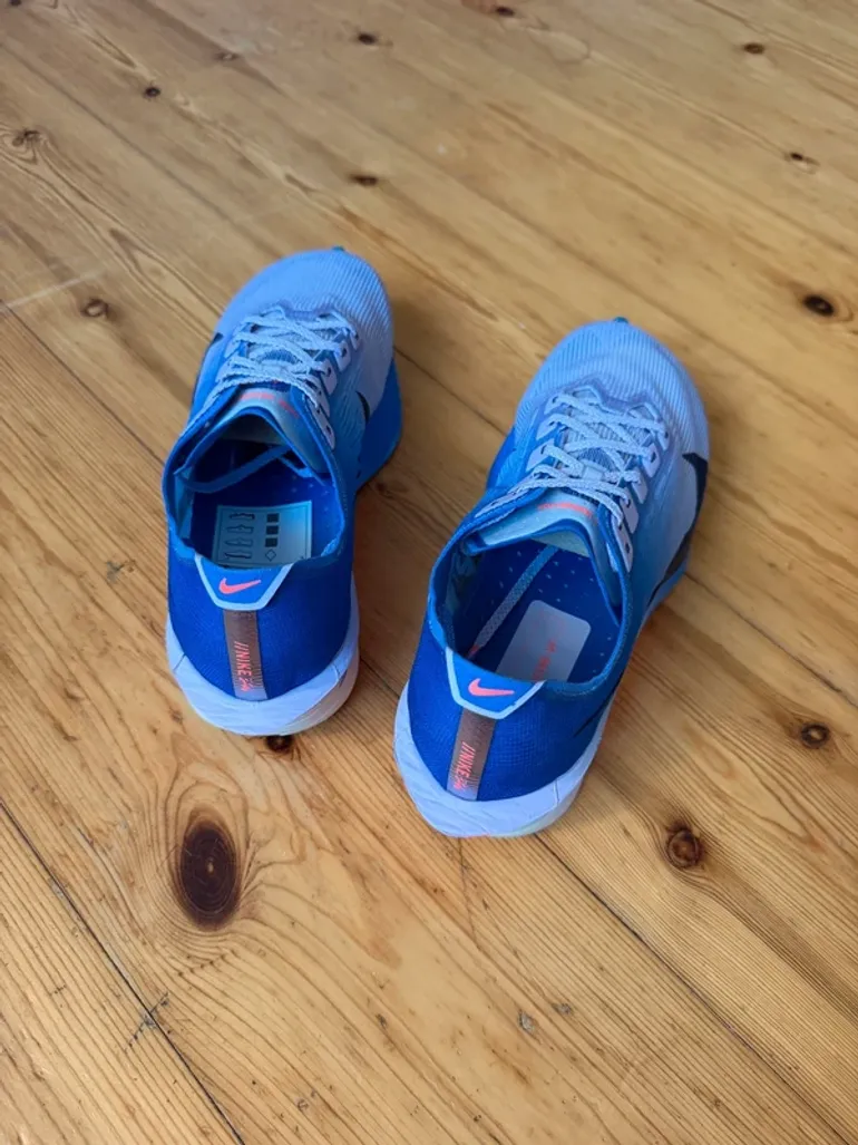 Used Nike ZoomX Vaporfly Next% 4 bike — image 6 of 8