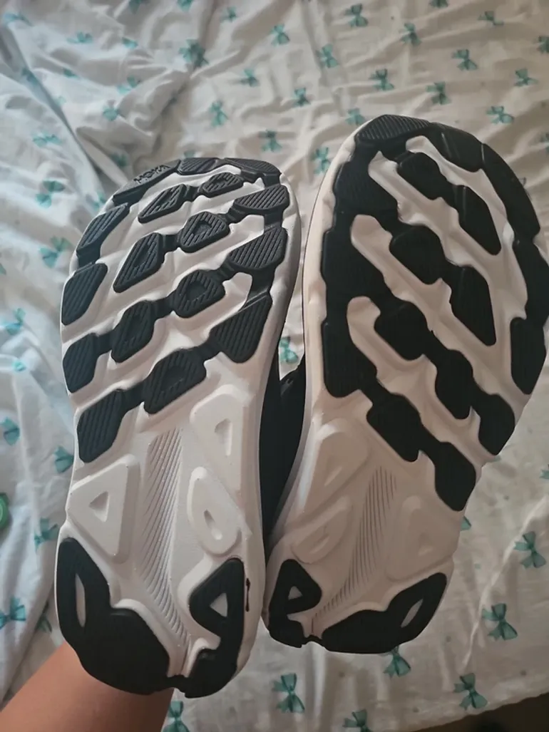 Used Hoka Clifton 9 bike — image 10 of 10